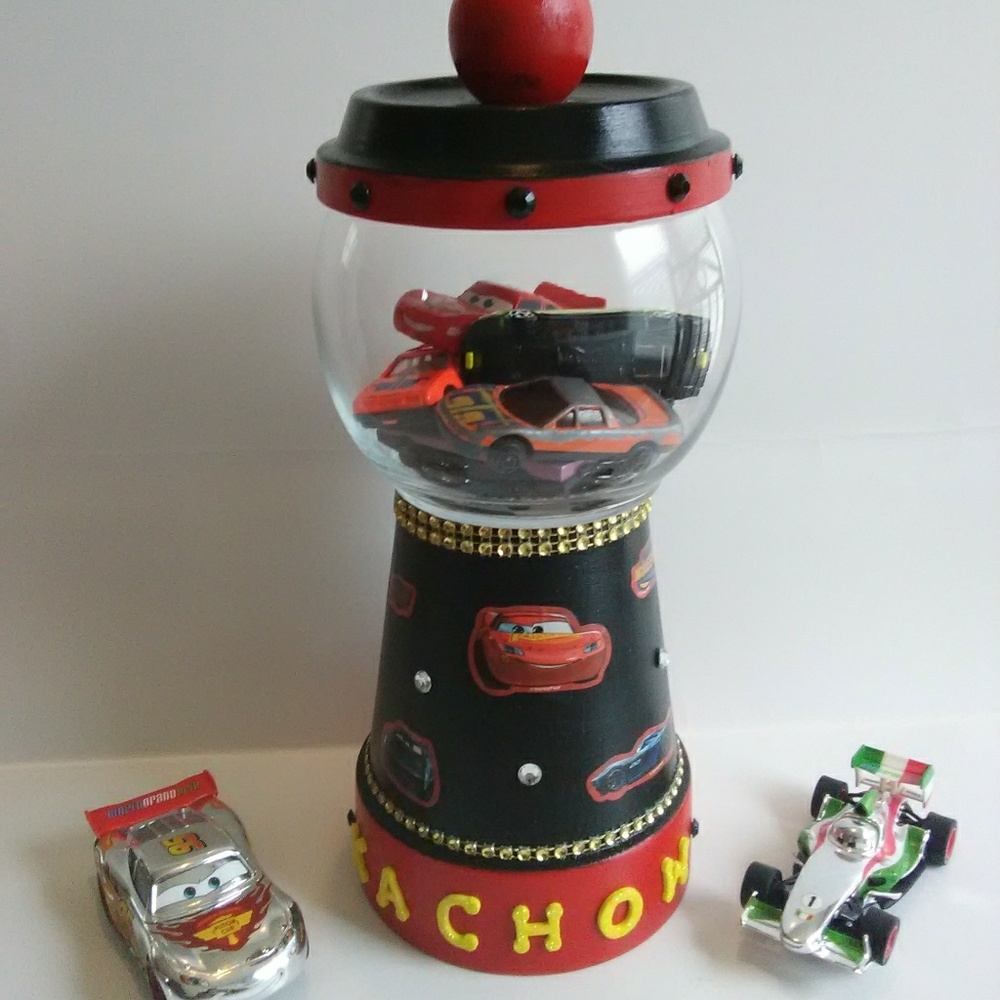Lightening McQueen Bubblegum Machine